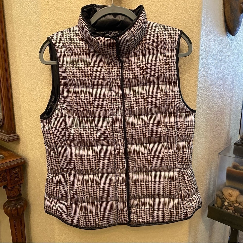 NWT~BANANA REPUBLIC Women Black White Pattern Feather Down Vest Size Medium